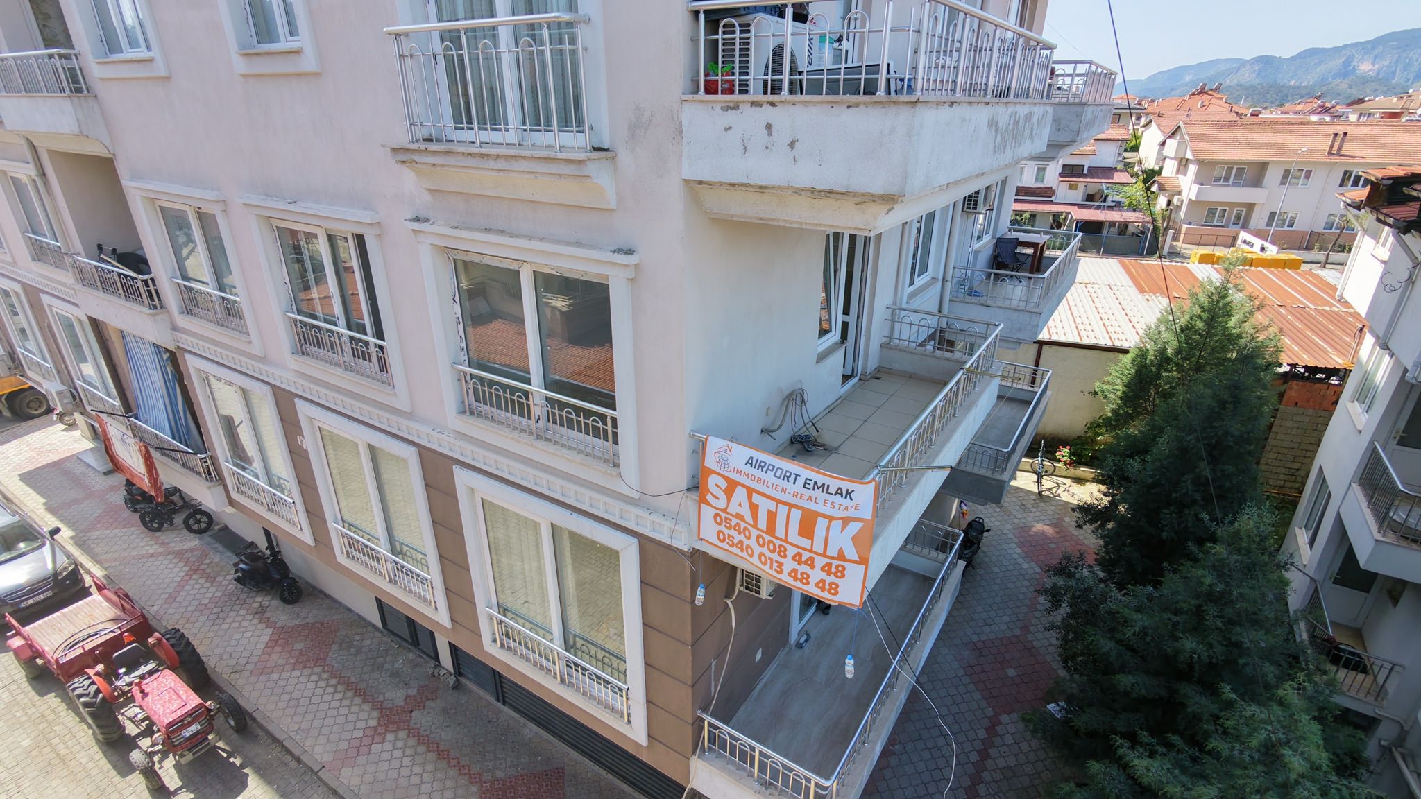 Ortaca merkezde satılık 2+1 ara kat daire